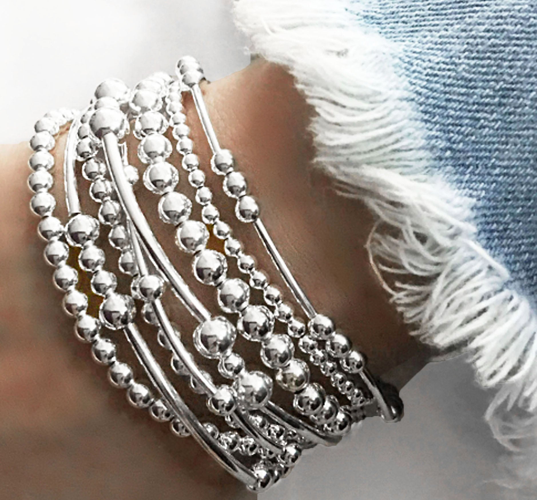 Silver elasticated deals bracelet